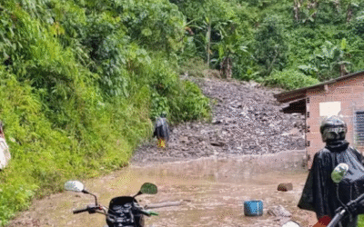 🚧 Emergencia vial en Támesis: deslizamiento bloquea vía hacia San Pablo