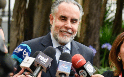 Gobierno propone una “octava papeleta” para que el próximo presidente decida si convoca una Constituyente