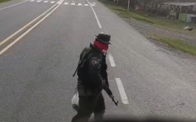 En video: ELN instala retén ilegal en la vía Popayán – Cali