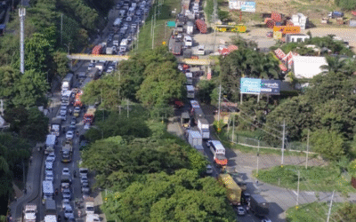 Grave accidente en la Autopista Norte provoca colapso vial