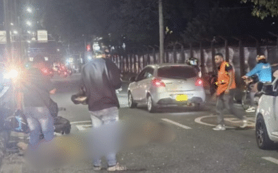 Trágico accidente en la Autopista Norte deja dos personas fallecidas cerca al centro comercial Fabricato