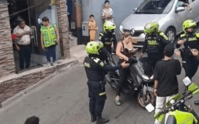 Policía inmoviliza motocicleta con chasis regrabado en el barrio La Francia