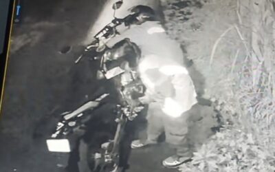 Roban motocicleta en zona rural de Copacabana durante la madrugada