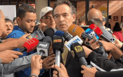 Federico Gutiérrez, alcalde de Medellín, condena el asesinato de Miguel Uribe Turbay y responsabiliza al Gobierno Petro