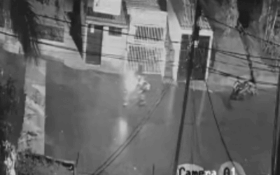 Robo de motocicleta en Aranjuez quedó registrado en cámaras de seguridad