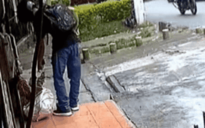 Alerta en Villa Hermosa por delincuente en moto que estaría robando a mujeres