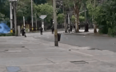 Cierre en la calle Barranquilla por disturbios frente a la Universidad de Antioquia