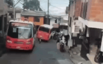 Accidente de tránsito en Santo Domingo, en Medellín