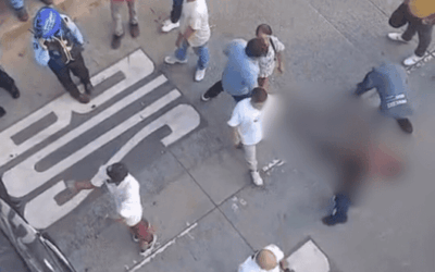 Accidente con bus de Metroplús dejó un muerto y generó disturbios en la parada Minorista