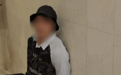 Hombre fue sorprendido intentando robar una bicicleta en un edificio