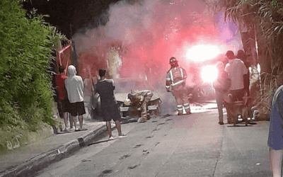 Incendio vehicular en la vía al Picacho fue controlado por los bomberos