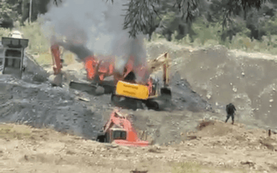 Fuerza Pública destruye maquinaria utilizada en minería ilegal en Urrao