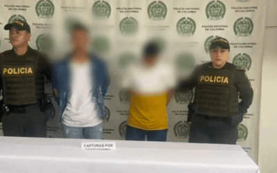 Policía desactiva explosivo y captura a dos integrantes de grupo armado en Amalfi