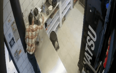 En video quedó registrado un robo en Santa María de los Ángeles