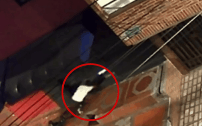 Ladrón quedó grabado mientras ingresaba a una barbería