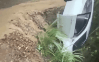 Conductor se salvó de caer al abismo en vía entre Sinifaná y Titiribí