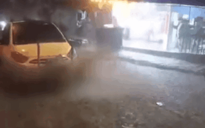 Se reportaron inundaciones en el sector Robledo Aures