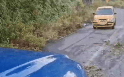 Hallan dos cuerpos sin vida junto a un taxi en la vía Anorí–Medellín