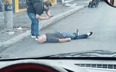 Riña entre conductores terminó con uno de ellos en el piso