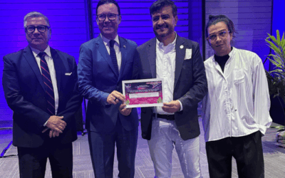 IU Digital de Antioquia recibe reconocimiento nacional por llevar educación a El Plateado