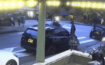 Motociclista arrolló a una pareja de adultos mayores y huyó del lugar