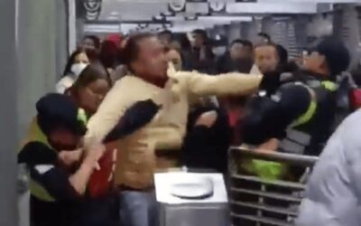 Fuerte enfrentamiento entre usuario y personal de seguridad en TransMilenio