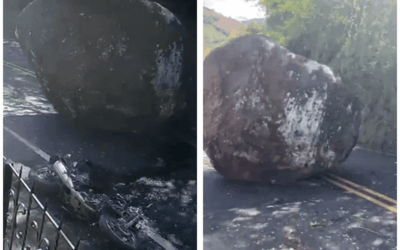 Tremenda roca cayó en una vía secundaria de Dabeiba