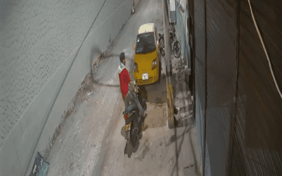 Roban motocicleta con modalidad de halado en el barrio Moravia