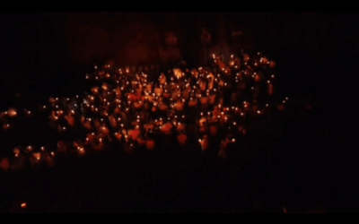 Velatón en Segovia honra la memoria de los 16 jóvenes del Liceo Antioqueño y del conductor del bus