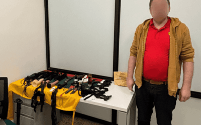 Inadmitido ciudadano lituano que llegaba cargado de juguetes sexuales