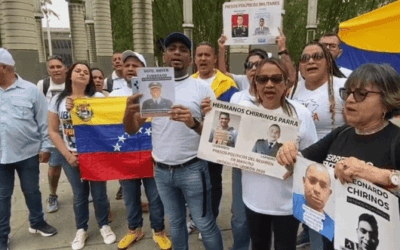Familias venezolanas en Medellín alzan su voz por la libertad de los presos políticos