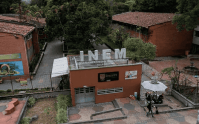 Riña entre dos estudiantes de octavo grado deja una menor desmayada en colegio de Medellín