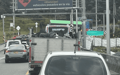 Ruptura de tubería genera afectaciones en el sector La Macarena, en Medellín