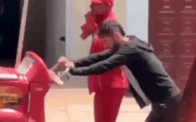 Un gesto de solidaridad en la comuna nororiental quedó captado en video