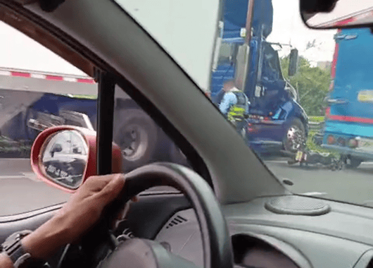 Accidente de tránsito en la Avenida Regional, sur de Medellín