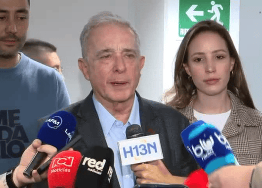 Uribe cuestiona al Gobierno Petro por crisis en la frontera con Ecuador