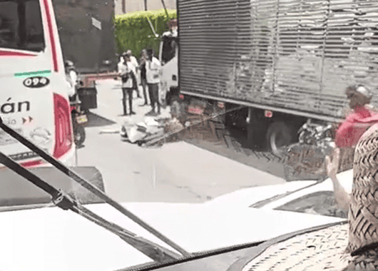 Fatal accidente de motociclista en la Autopista Sur, a la altura de Envigado
