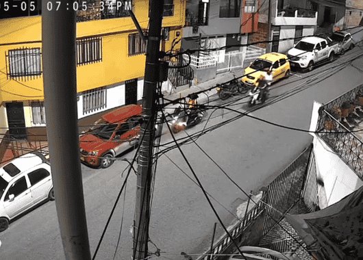 ¡Intento de robo de motocicleta quedó frustrado en el barrio Pedregal de Medellín!