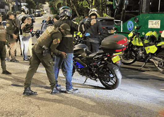 🚨 Hurto de motos en Medellín cayó casi un 60 %: así logró la ciudad golpear a los delincuentes