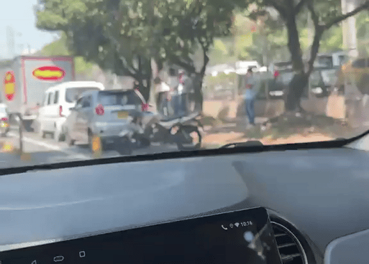 🚨 Accidente múltiple genera congestión en Medellín