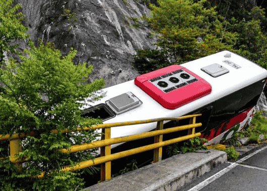 Bus de Coonorte habría sufrido accidente en Hidroituango tras presunta falla en los frenos