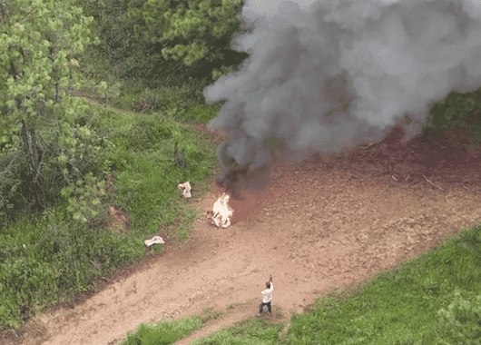 Incendio provocado en reserva natural de Bello quedó registrado por un drone