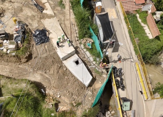 La obra de la quebrada. El Pelón en Altavista alcanza el 88 % de ejecución y entra en su fase final