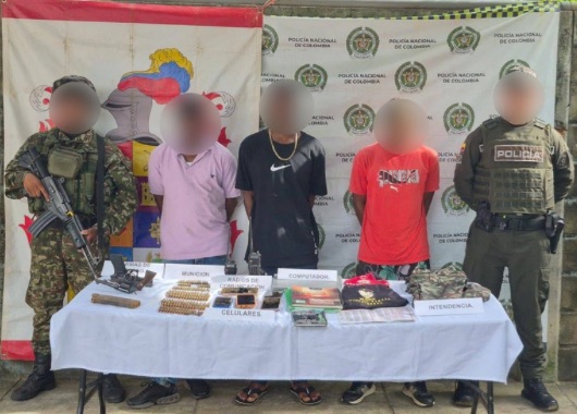 Ejército captura a tres presuntos integrantes del Clan del Golfo y recupera a una menor reclutada en el Bajo Cauca antioqueño